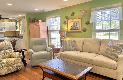 Tranquil Harbour House | Experience comfort at A Potter's House in Oak Island with 2 bedrooms and nearby beaches.