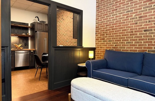 Manteo Apartment | Experience the charm of Manteo from this inviting 2 bedroom apartment.