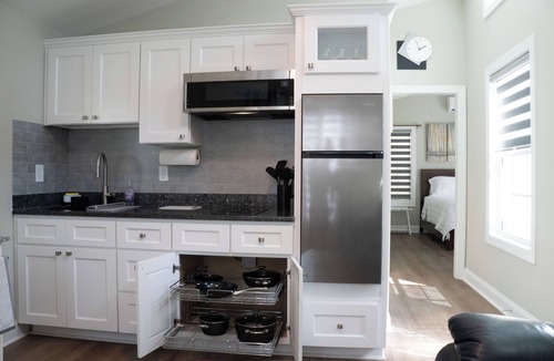 Green Valley Apartment | Experience the luxury and comfort of our new guesthouse in the heart of NC Triad