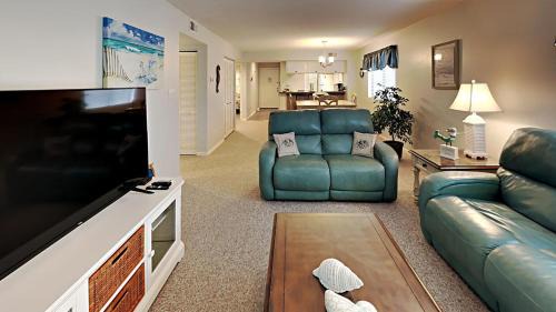 Myrtle Beach House | Experience Tranquility at Summertree Village Condo