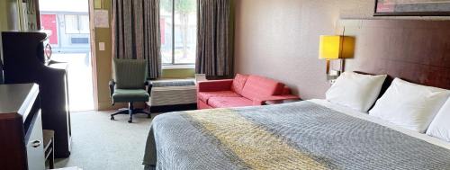 Thomson Hotel | Express Inn Thomson