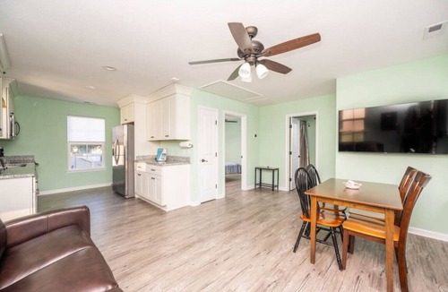 East Ocean View House | Extended Stay Ocean View 1BR | 1 Block to Beach | Free Tesla EV Charger