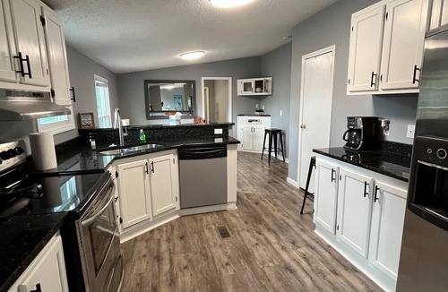 Sharps Chapel House | EZ 2 the Lake-Norris Lake front with rare flat lot. Notice-low water see below