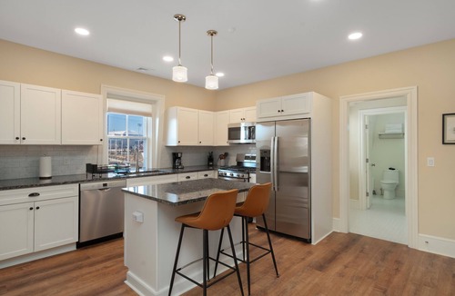 Wayland Apartment | Fabulously Spacious 2-bedroom Apartment Near Brown & RISD + Free Parking