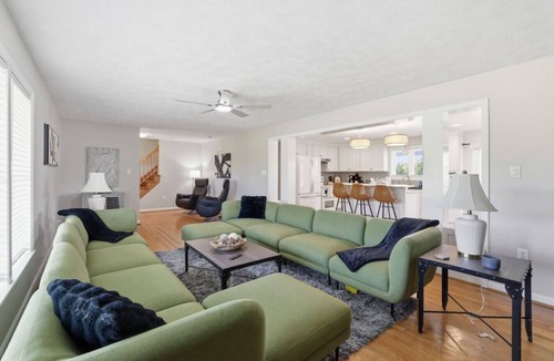 Quinton House | Fairway Farmhouse | Stay & Play Disc Golf Course!