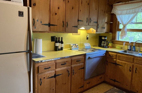 Reserve at Fairystone Cabin | Fairystone Sasquatch Sanctuary Semi-Rustic Cabin ~Private~ near Fairystone Park