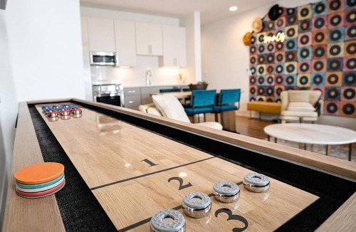 Hillsboro Village House | Fall in Nashville: Edgehill home with shuffleboard, rooftop & theme room
