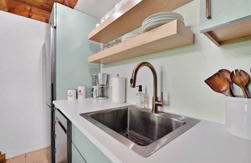 Rileyville Cabin | Falling Leaf Cabin Rustic Charm With Modern Decor! Newly Renovated Kitchen!