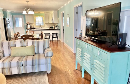 Sunset Beach House | Family and fun awaits you at our Tee Time Sunset Beach house!