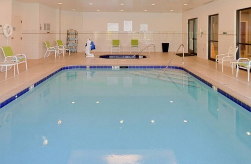 Gastonia House | Family City Break in North Carolina! 3 Contemporary Units! Indoor Pool, Parking