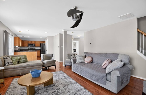 Ampthill House | Family-Friendly 3BR Retreat Near downtown Richmond
