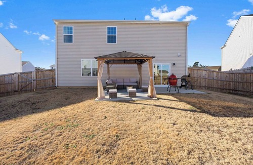 Fayetteville House | Family friendly 4-bedroom house in Fayetteville close to Fort Bragg