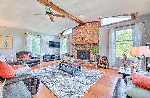 Brookville House | Family-Friendly Brookville Home w/Hot Tub!
