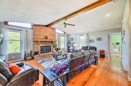 Brookville House | Family-Friendly Brookville Home w/Hot Tub!