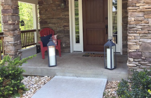 Fayetteville House | Family friendly home in heart of The New RIver Gorge. Pool. Pool close Oct-May1.