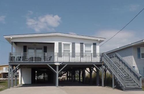 North Myrtle Beach House | Family - Johnsons Lair- Approx 476 Feet to the Beach