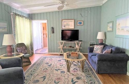 North Myrtle Beach House | Family - Johnsons Lair- Approx 476 Feet to the Beach