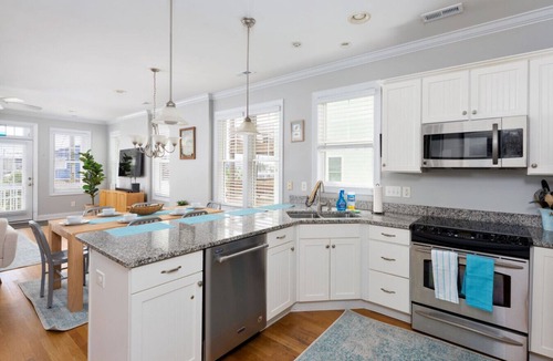 Wilmington Beach Villa | Family Ocean-View Retreat 4BR/3BA, Like Home!