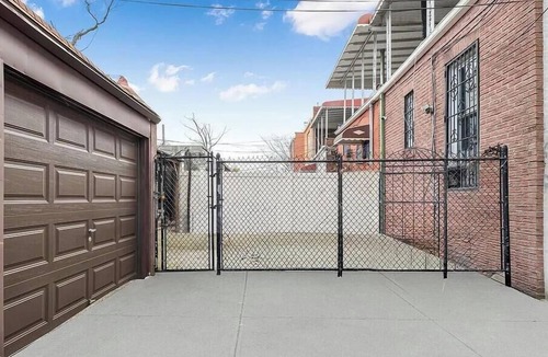 East Flatbush House | Fantastic 2BR Main Floor Unit in Residential Brooklyn Semi-attached Townhome