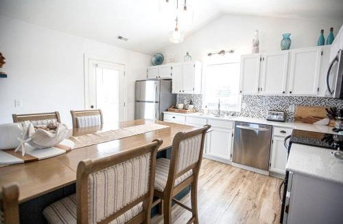 Holden Beach House | Fantastic Cozy Cottage in Holden Beach, North Carolina
