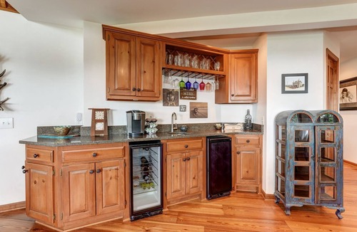 Big Canoe House | Faulken Haus - Jaw-Dropping Vistas, Fireside Sips, Spa Baths & Community Golf, Pools, Trails & More