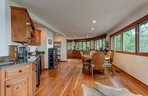 Big Canoe House | Faulken Haus - Jaw-Dropping Vistas, Fireside Sips, Spa Baths & Community Golf, Pools, Trails & More