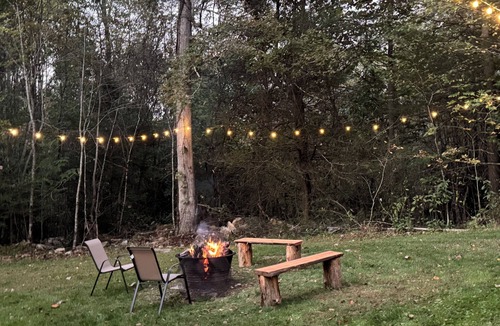 Nallen Cabin | Fayetteville, WV & Summersville, WV Proximity new built cabin w firepit & hottub