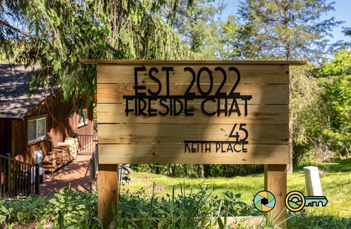 Basye Cabin | Fireside Chat - rustic luxury w/golf course and mtn views