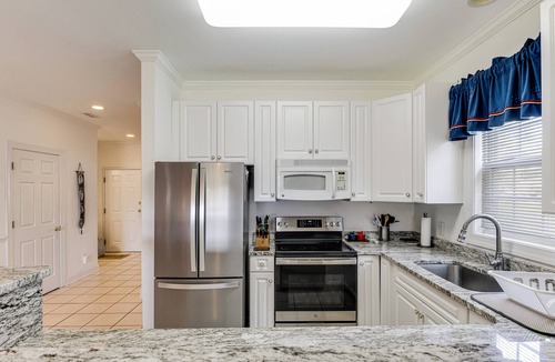St. James Condo | First Floor Dog Friendly Marina Condo