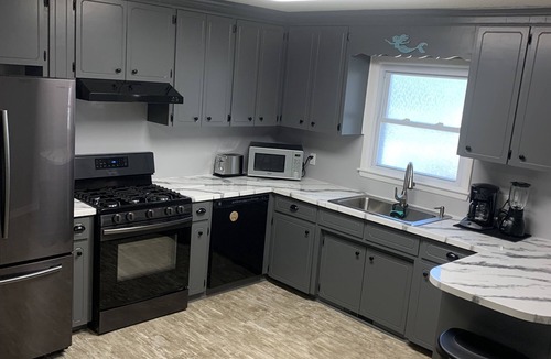 North Carolina Coast House | FLOTILLA: 3 minutes to Beach & Boardwalk