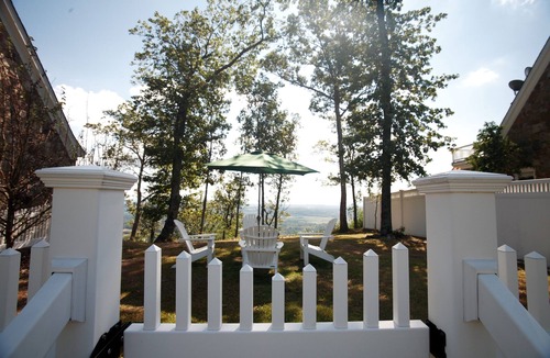 Menlo House | Forty Mile View Above the Clouds