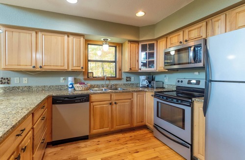 Bryson City Cabin | Fox Ridge-Hot Tub - Views - Open Large Wrap Around Deck