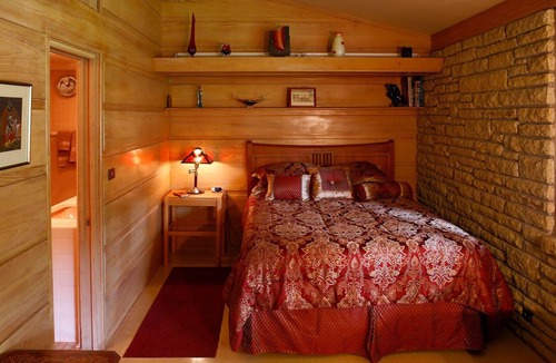 Austin House | Frank Lloyd Wright overnight rental - The Elam House