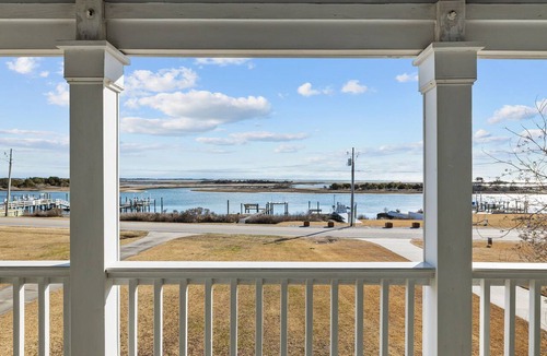 Morehead City House | Front Street Retreat (Pet Friendly) in Downtown Beaufort, NC