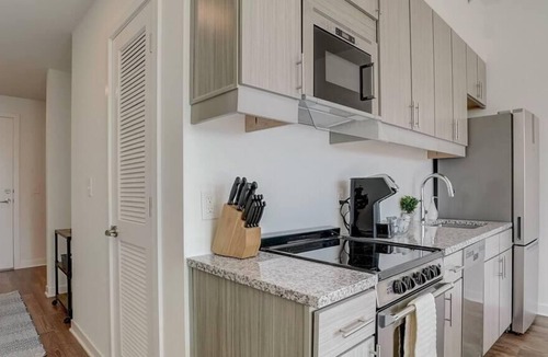 Avondale Apartment | Frontdesk | Convenient Studio Apt near UAB