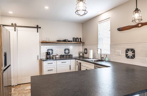 Carthage Apartment | ✈️ Full Stop Landing | Aviation Retreat Near Pinehurst