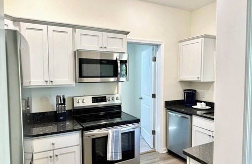 Charlottesville House | Fully updated home next to the Dairy Market plaza!
