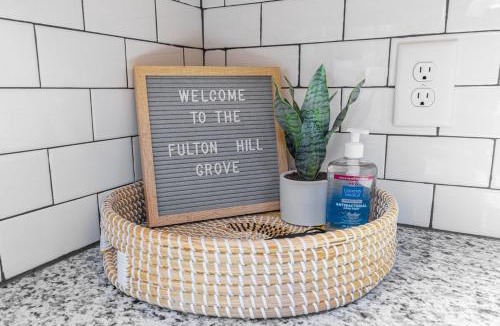 Montrose House | Fulton Hill Grove! Trendy and Central Hide-a-way!