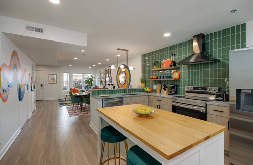 Rutledge Hill House | Funky Town - Walkable to Nashville Attractions