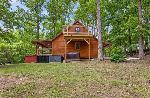 Stanton Cabin | Furnace Mountain Retreat- Hot Tub, Fireplace, Covered Deck, WiFi