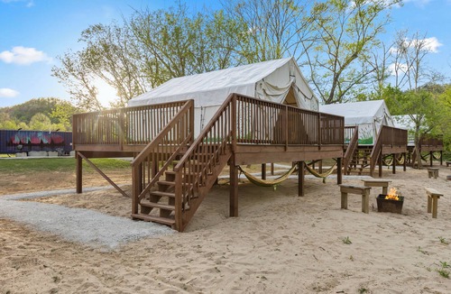 Stanton RV Rental | Furnished Glamping Tent/King Bed/Access to the Red River - Noble Bear - #4