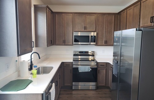 Arcadia House | Furnished one-bedroom unit within walking distance to Westgate Mall, Spartanburg