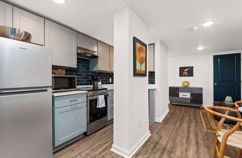 Belmont - Hillsboro Apartment | Garden Oasis | Hot Tub