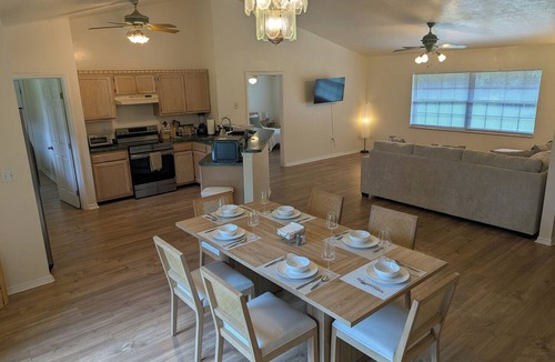 Alachua House | Gator Game Weekend Special! Country home sleeps 6