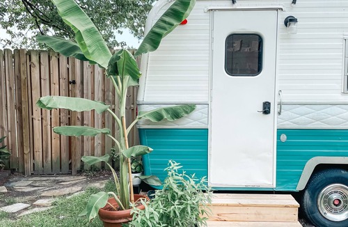 Murraysville House | Glamping near the Beach - Book the Holiday Homestead Today!