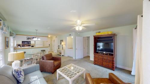 Pawleys Island House | Golf Course Serenity 1BR Suite Bliss