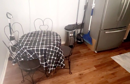 Seymour House | Gorgeous 1-bedroom building with AC in friendly Seymour keypad entry