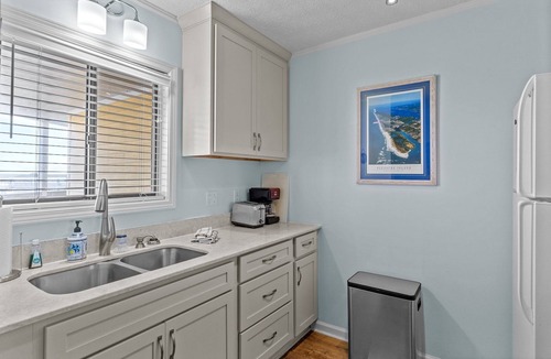 North Carolina Coast Condo | Gorgeous 2 BR/2BA Condo with Ocean and Canal views, heart of Carolina Beach