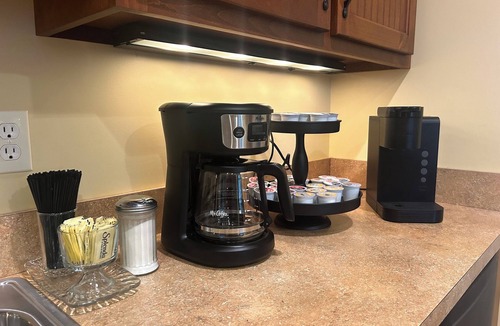 Tullahoma House | Grand Lux Inn