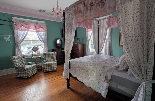 Benson Bed & Breakfast | Grande Magnolia of Benson